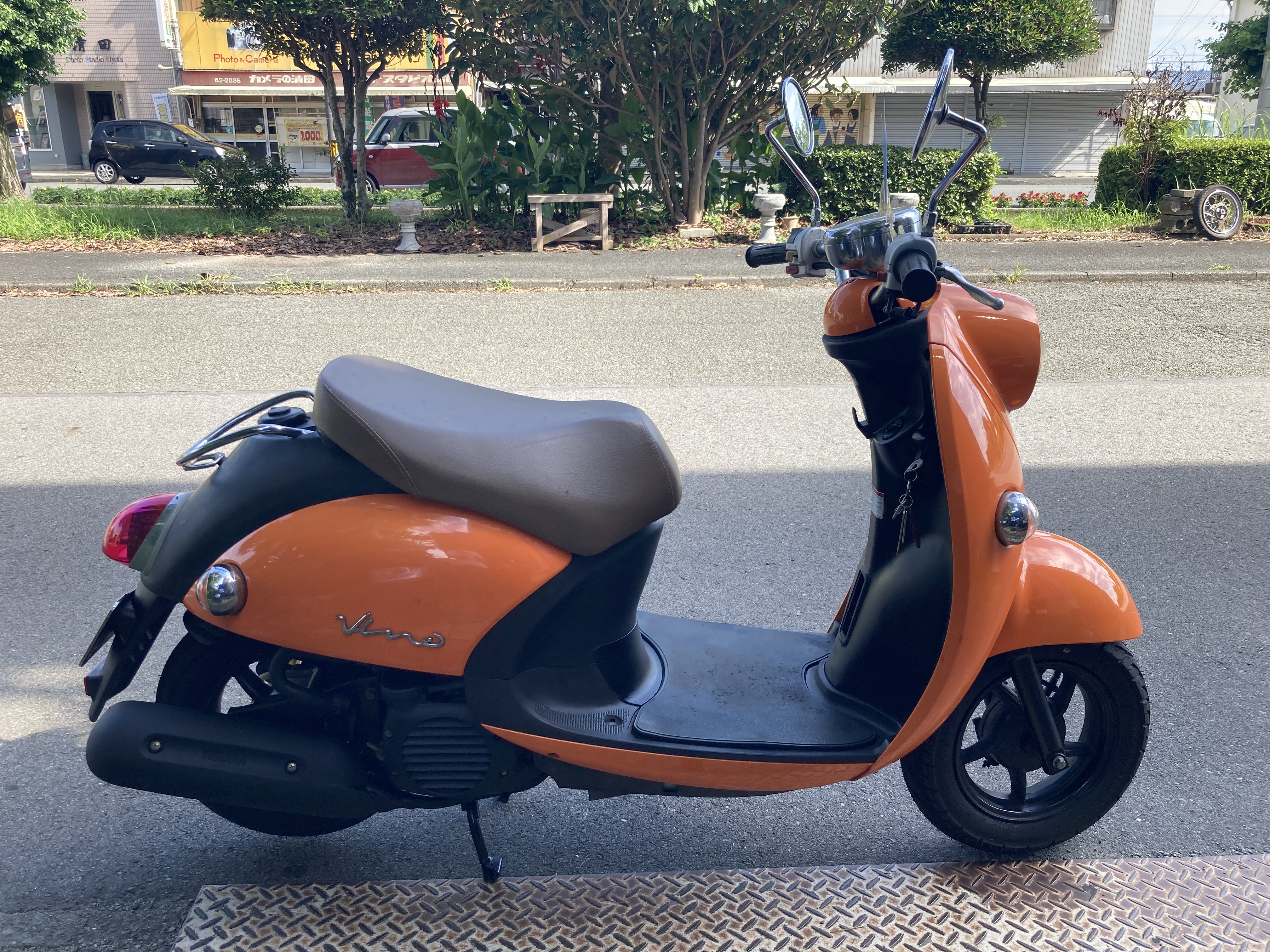 005FB676-9C60-42DC-931B-5D8031AA8927