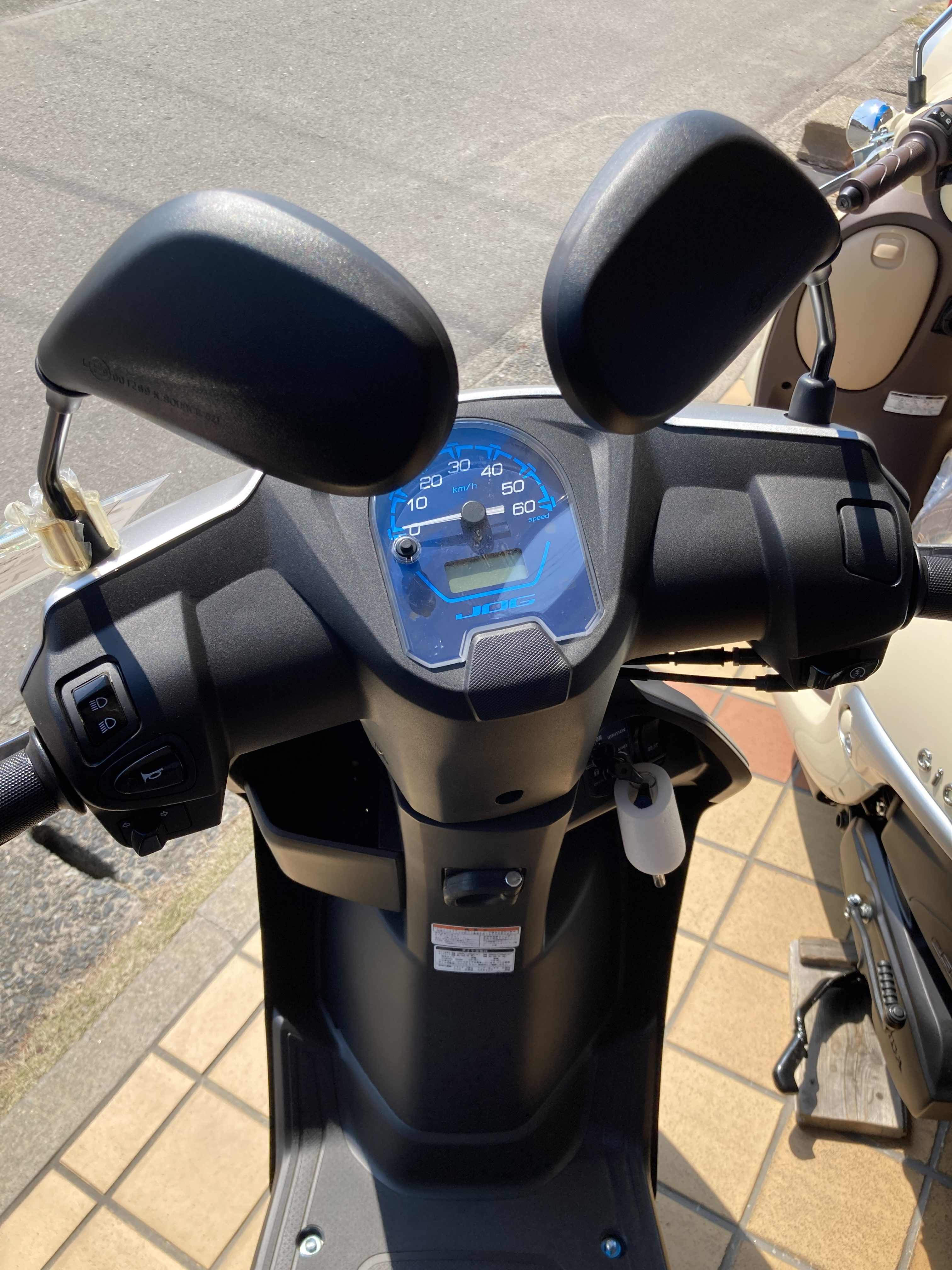 9F2366AE-DCCF-4C22-94C1-4F6F7DF1D394