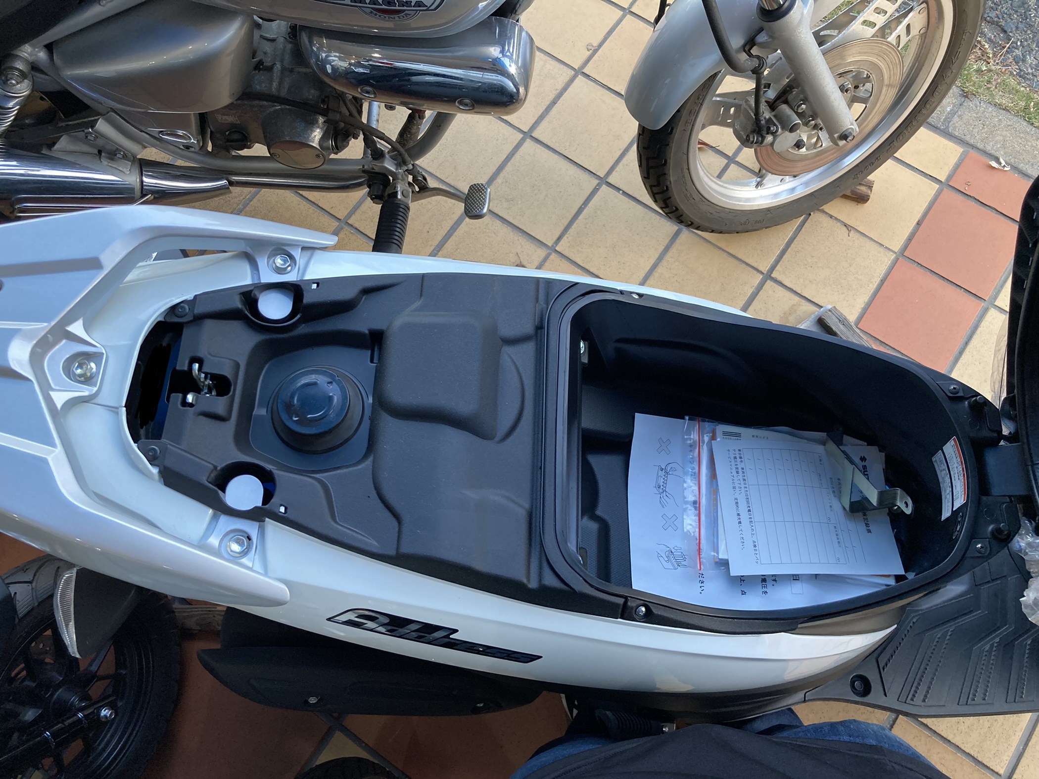 1B901B3F-75EB-44EC-B779-EE8FD17E9651